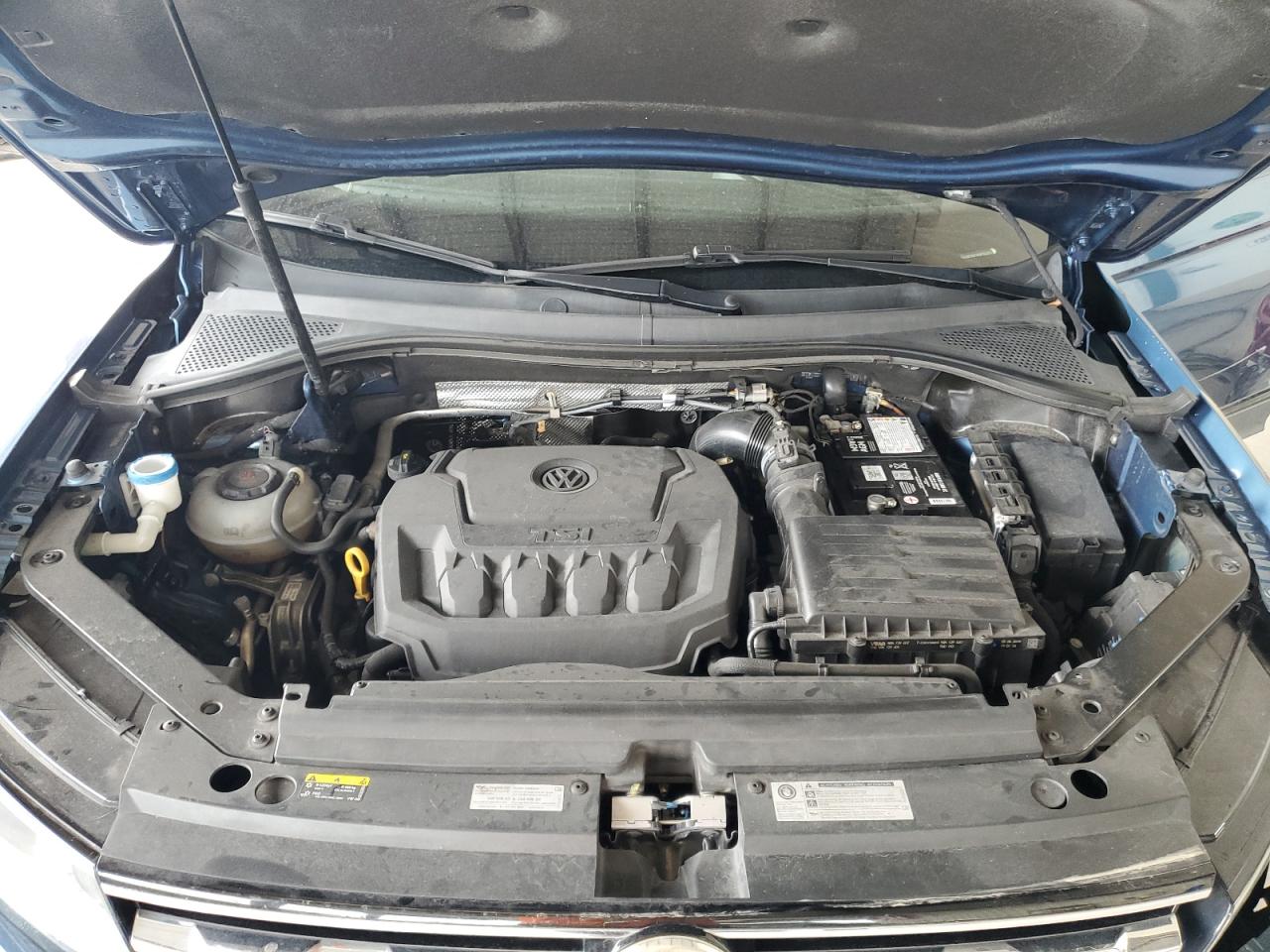 VOLKSWAGEN TIGUAN SE