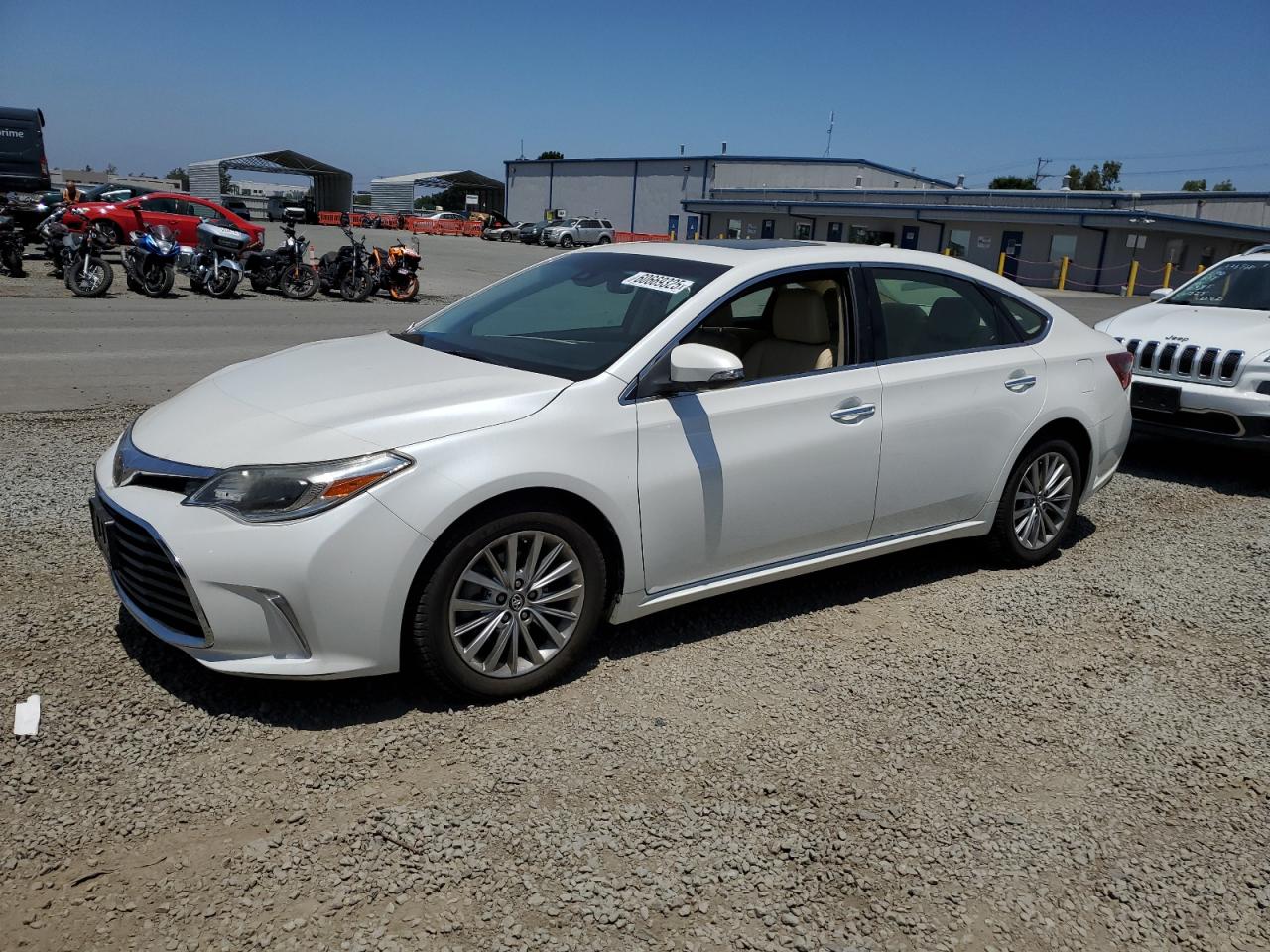 TOYOTA AVALON XLE