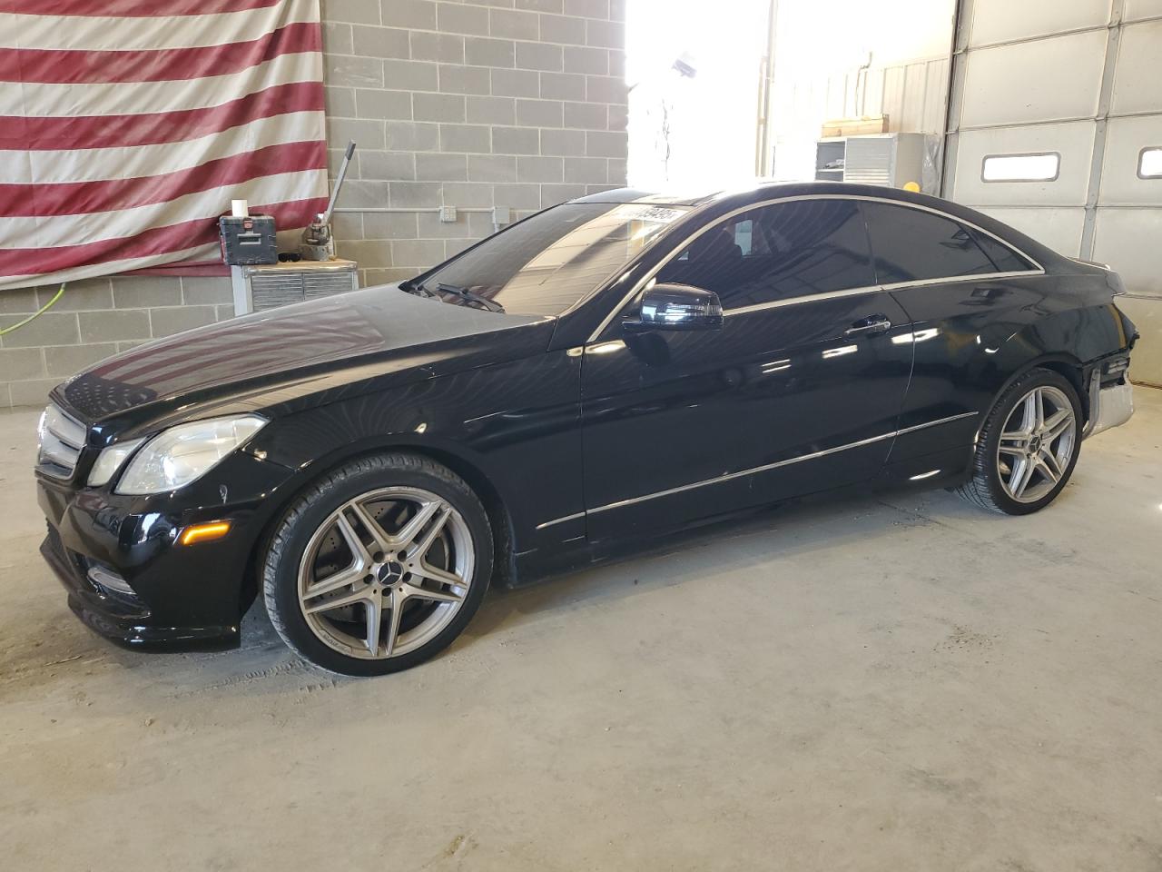 MERCEDES-BENZ E-CLASS 550
