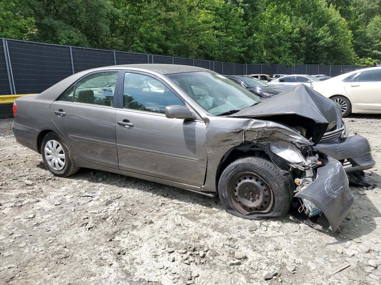Toyota Camry le 2005