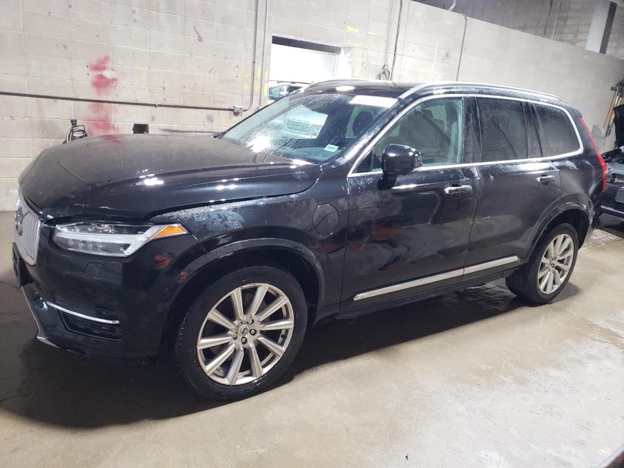 VOLVO XC90 T8