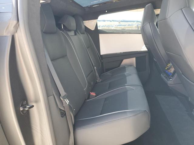 2024 TESLA CYBERTRUCK 7G2CEHED2RA011146