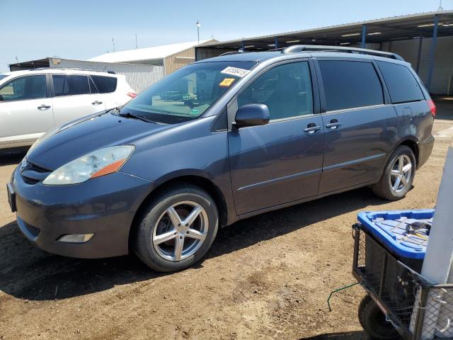TOYOTA SIENNA XLE