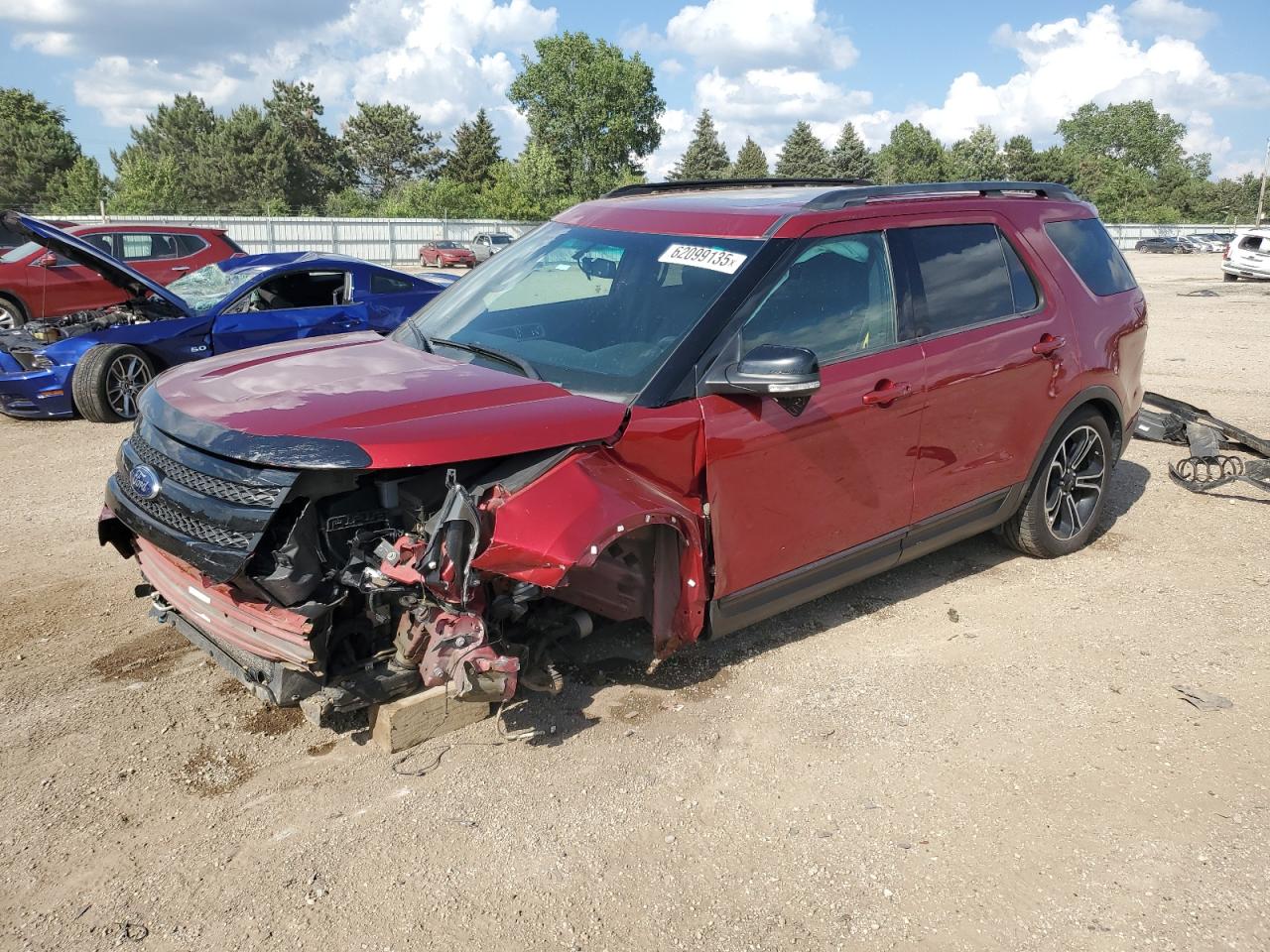  Salvage Ford Explorer