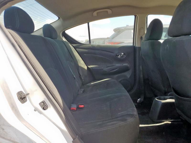 2019 NISSAN VERSA S 3N1CN7AP7KL869870