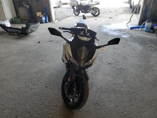 KAWASAKI EX650 N 2022 white  gas ML5EXEN14NDA74843 photo #3