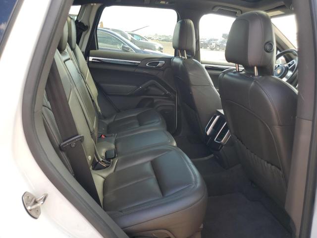 2017 PORSCHE CAYENNE WP1AA2A21HKA82221