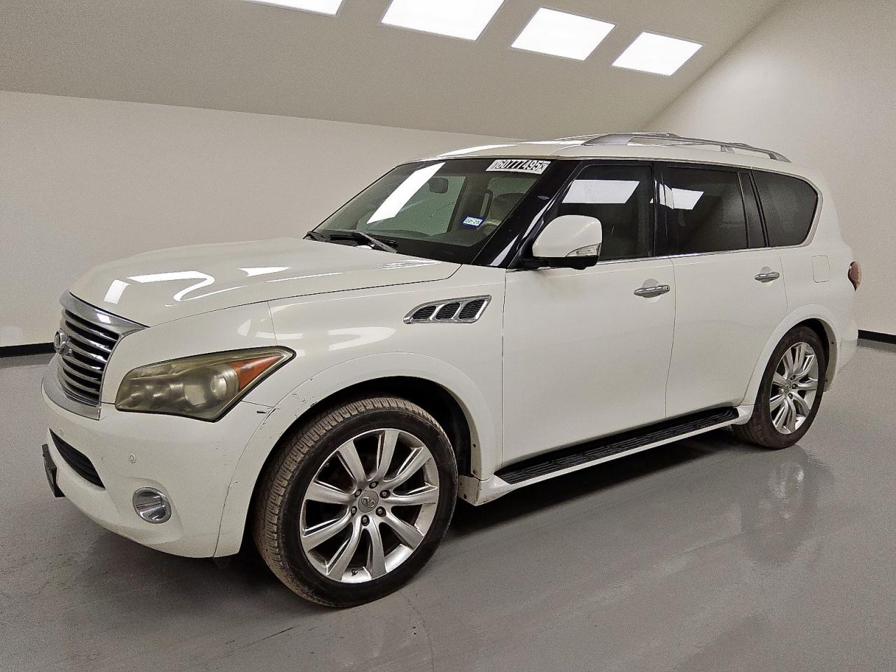 INFINITI QX56