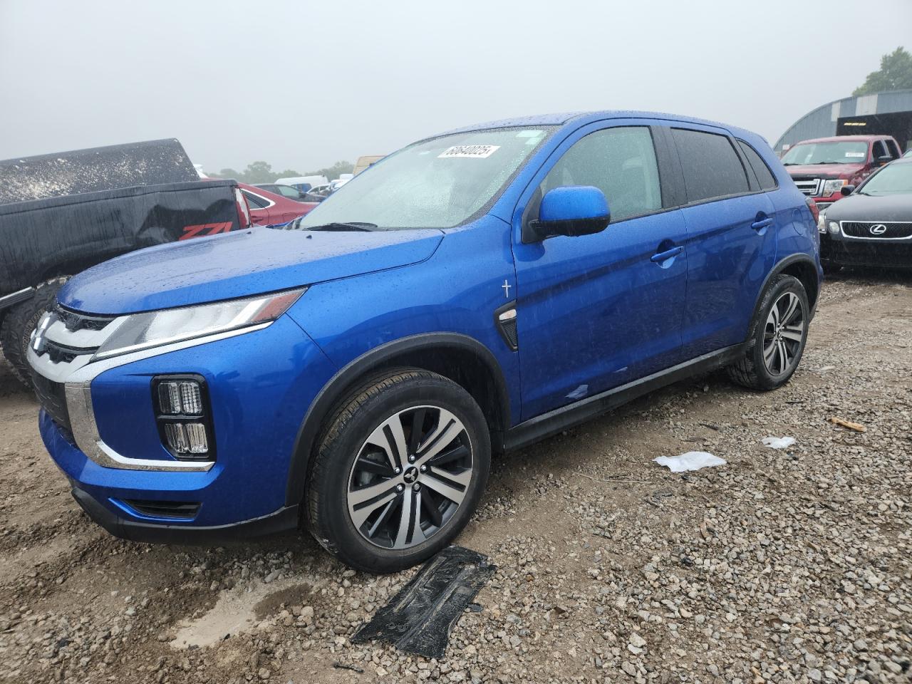 MITSUBISHI OUTLANDER ES