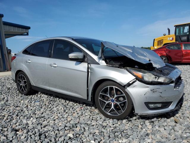 Vin: 1fadp3h21jl261485, lot: 61781715, ford focus sel 20184