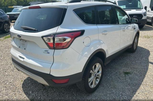 Vin: 1fmcu9gd2jua26555, lot: 62614975, ford escape se 20184