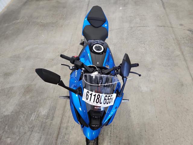 2024 SUZUKI GSX800 F JS1EM13BXR7103583