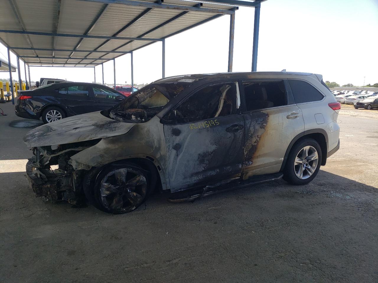TOYOTA HIGHLANDER LIMITED