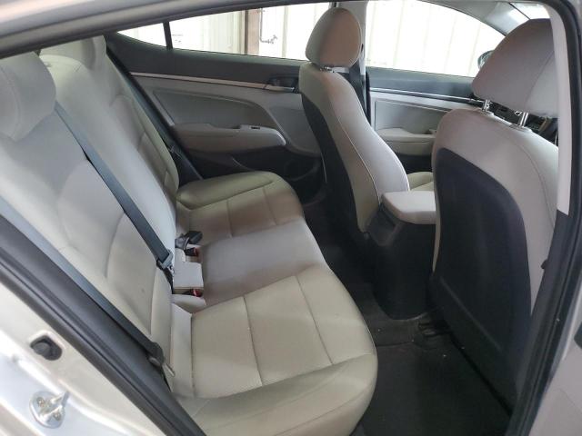 2018 HYUNDAI ELANTRA SE - 5NPD84LF7JH270770