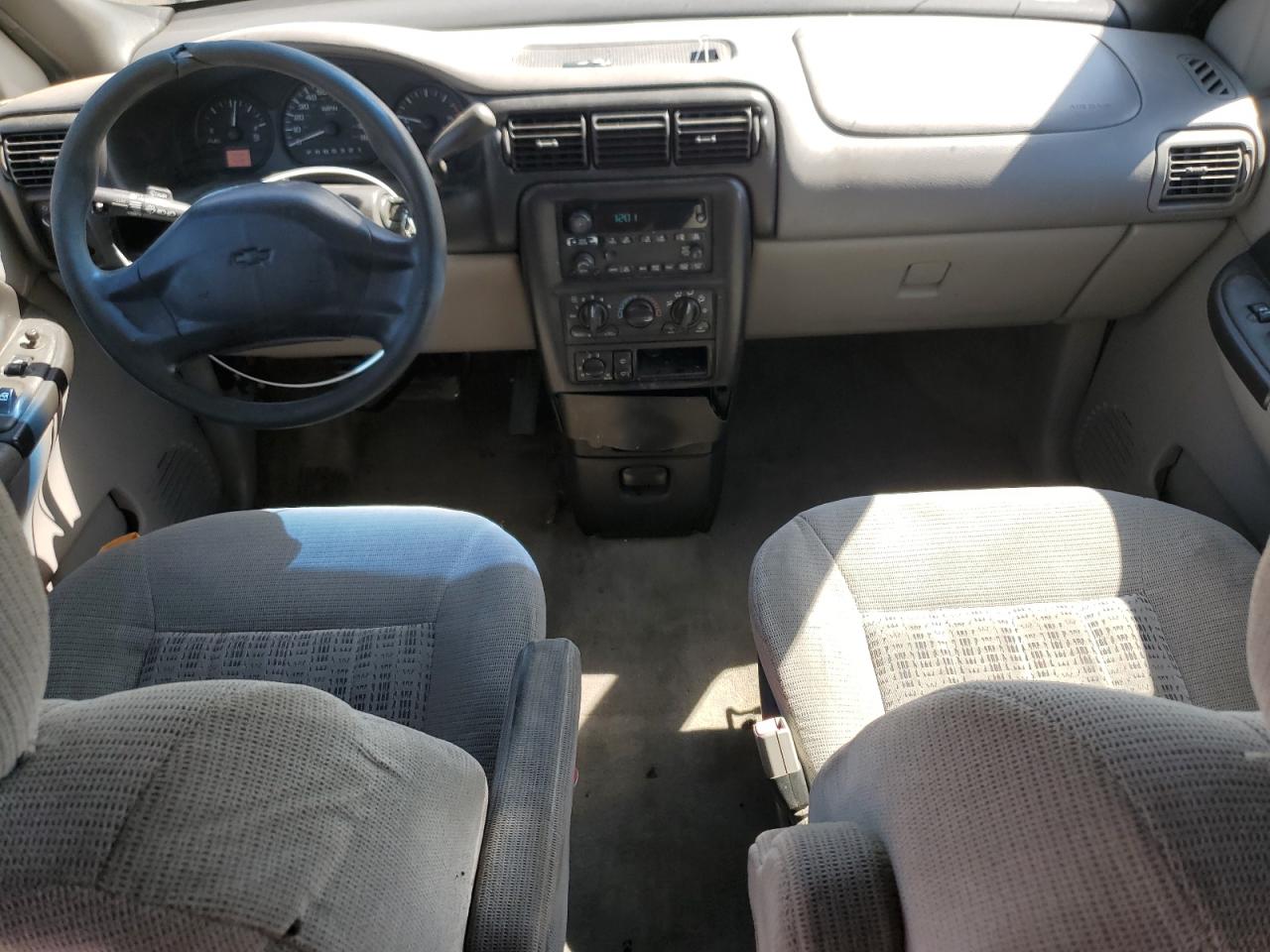 Lot #3303633928 2004 CHEVROLET VENTURE