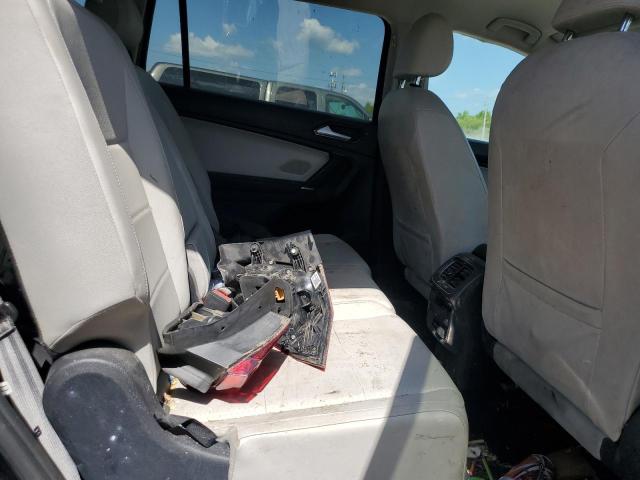 2018 VOLKSWAGEN TIGUAN SE - 3VV3B7AX1JM082817