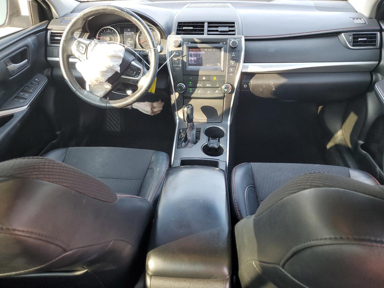 Lot #3317814077 2017 TOYOTA CAMRY LE