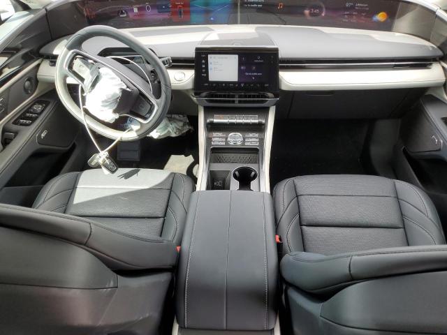 2025 LINCOLN NAUTILUS P 5LMPJ8J43SJ909660