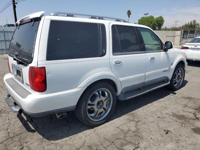 LINCOLN NAVIGATOR 1998 white 4dr spor gas 5LMPU28LXWLJ39193 photo #4