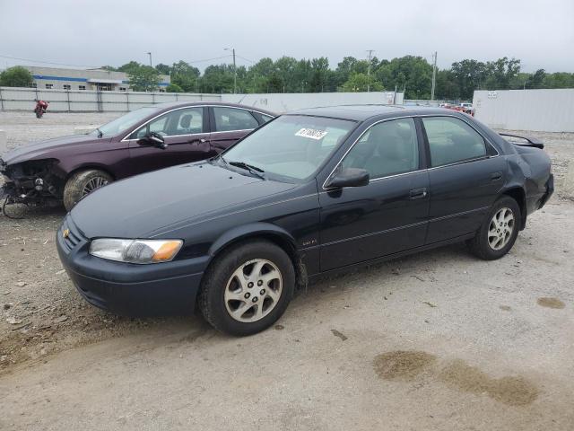 TOYOTA CAMRY CE