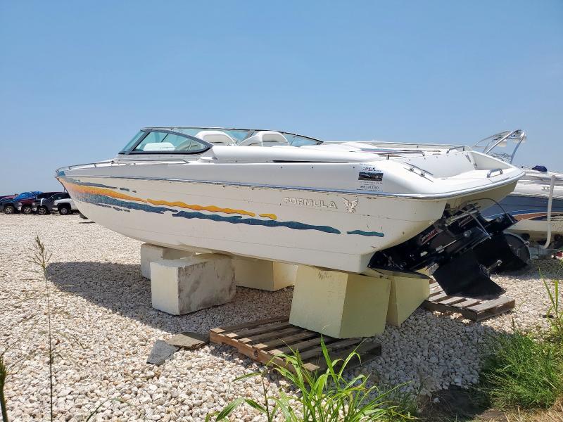 FORMULA BOAT 1998 white   TNRD7215J798 photo #4