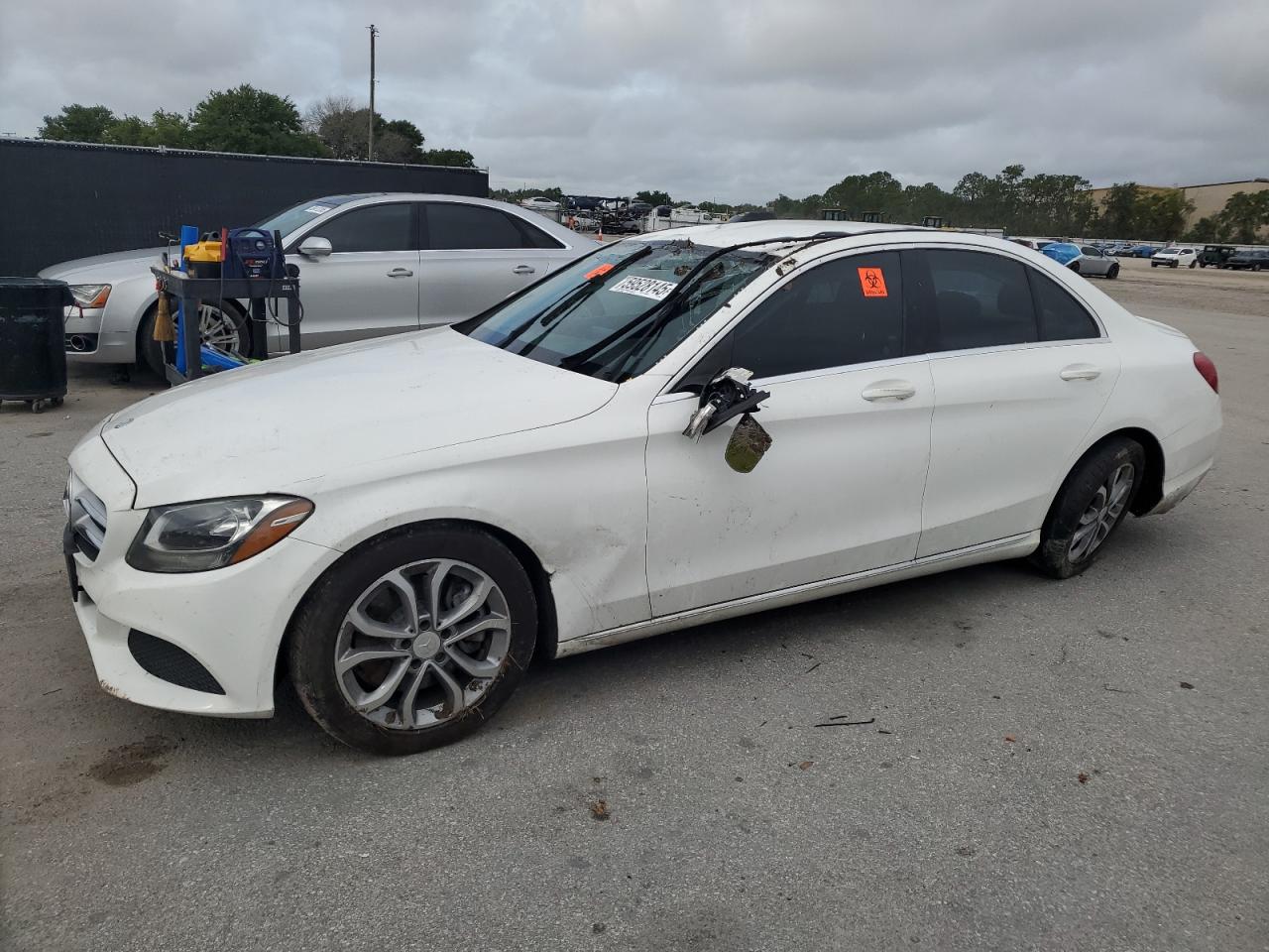 MERCEDES-BENZ C-CLASS 300