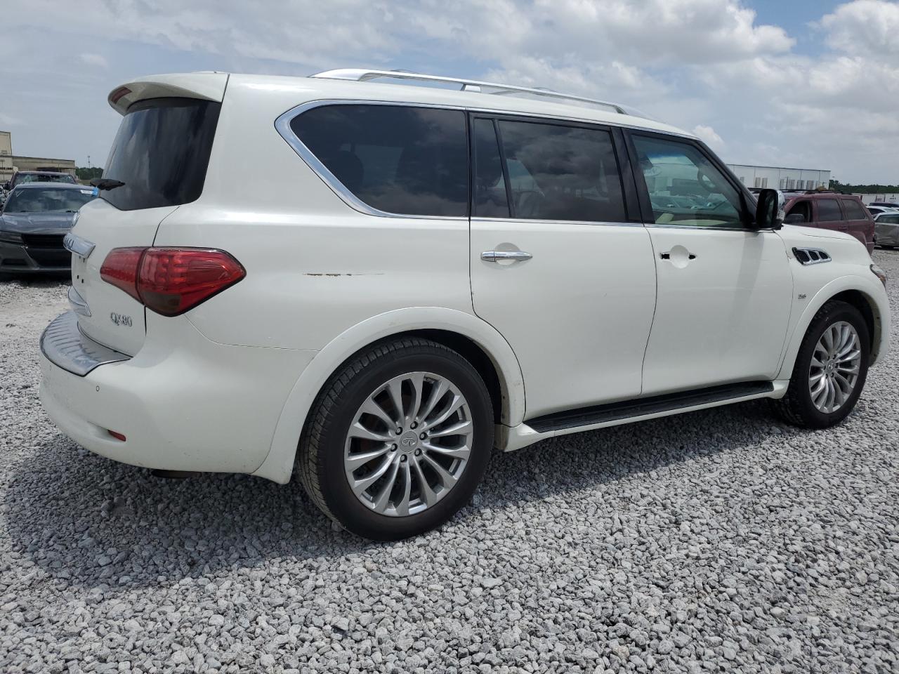 INFINITI QX80 2017