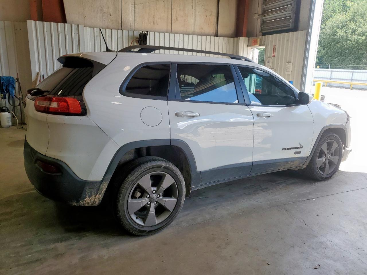 JEEP GRAND CHEROKEE LATITUDE