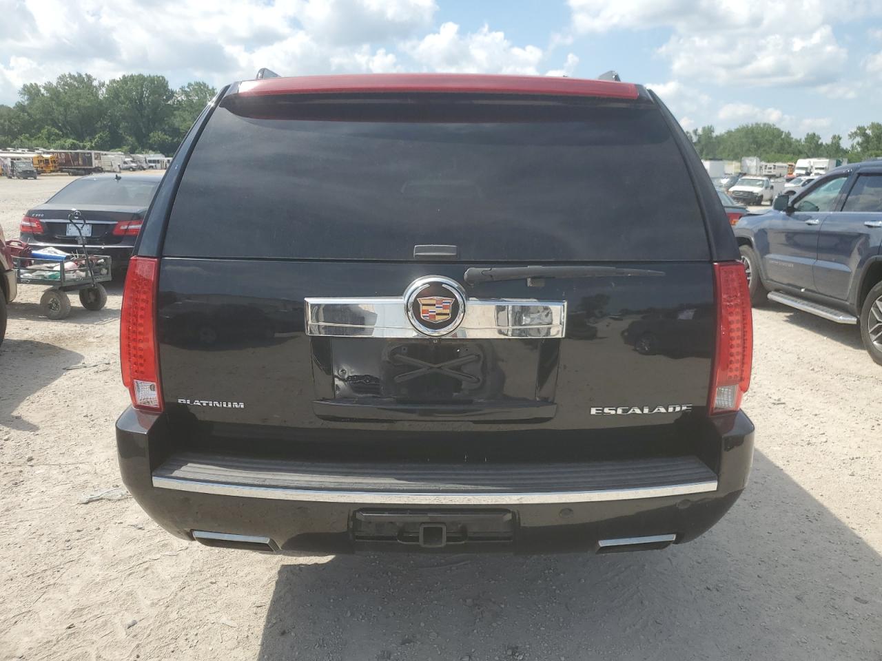 CADILLAC ESCALADE ESV PLATINUM
