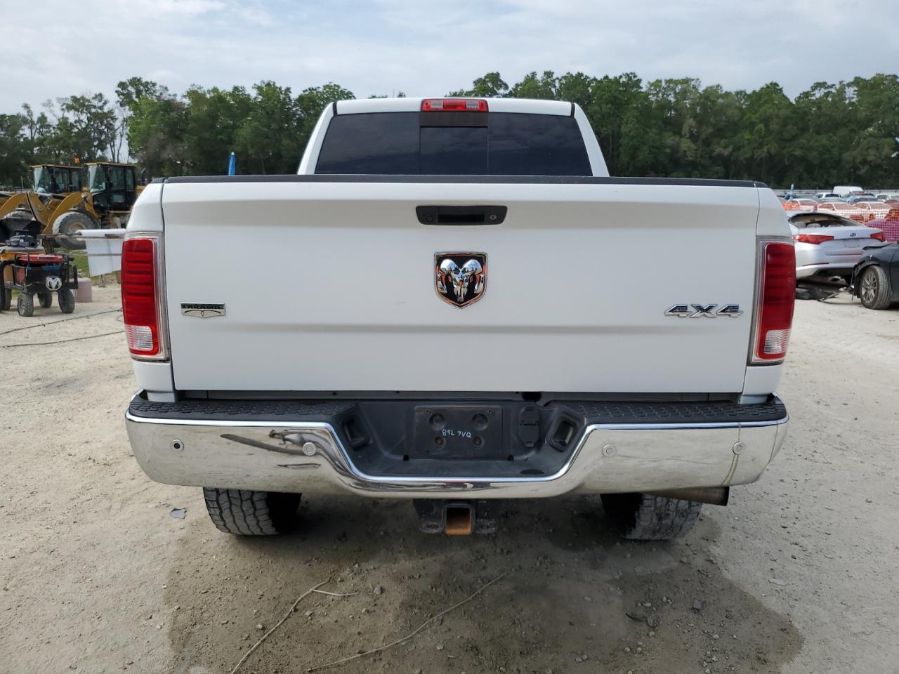 RAM 2500 LARAMIE