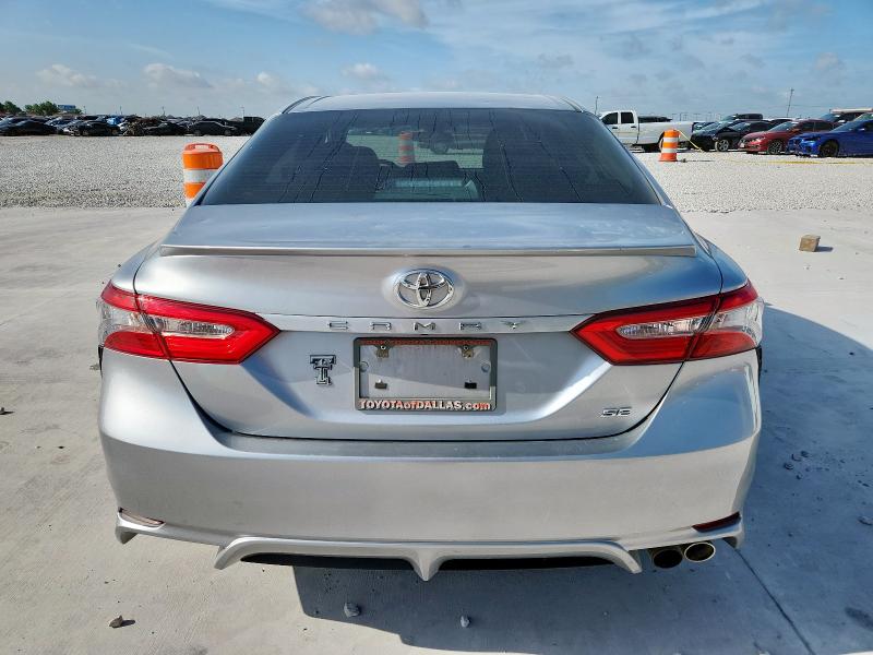 2018 TOYOTA CAMRY L 4T1B11HK5JU578537