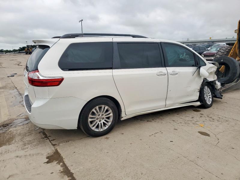 2017 TOYOTA SIENNA XLE 5TDYZ3DCXHS871530