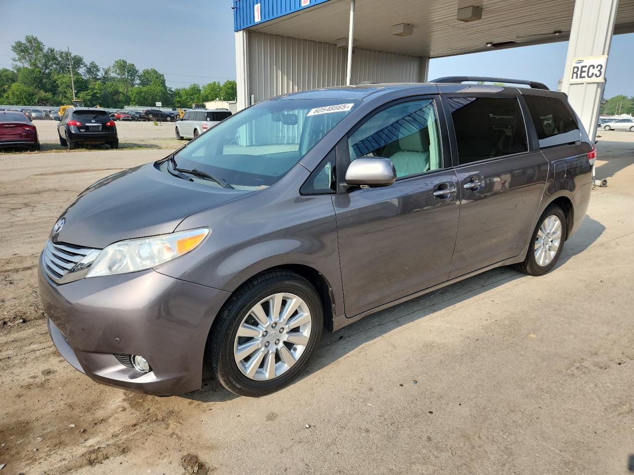 TOYOTA SIENNA XLE