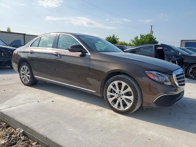 2018 MERCEDES-BENZ E 300 WDDZF4JB3JA312599