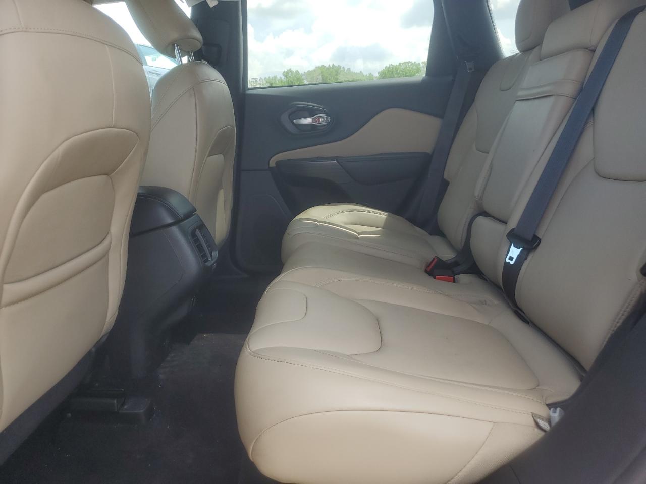 Jeep Cherokee l 2015