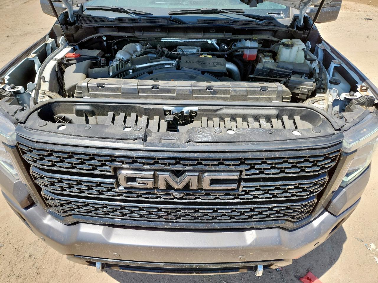 GMC SIERRA K3500 DENALI