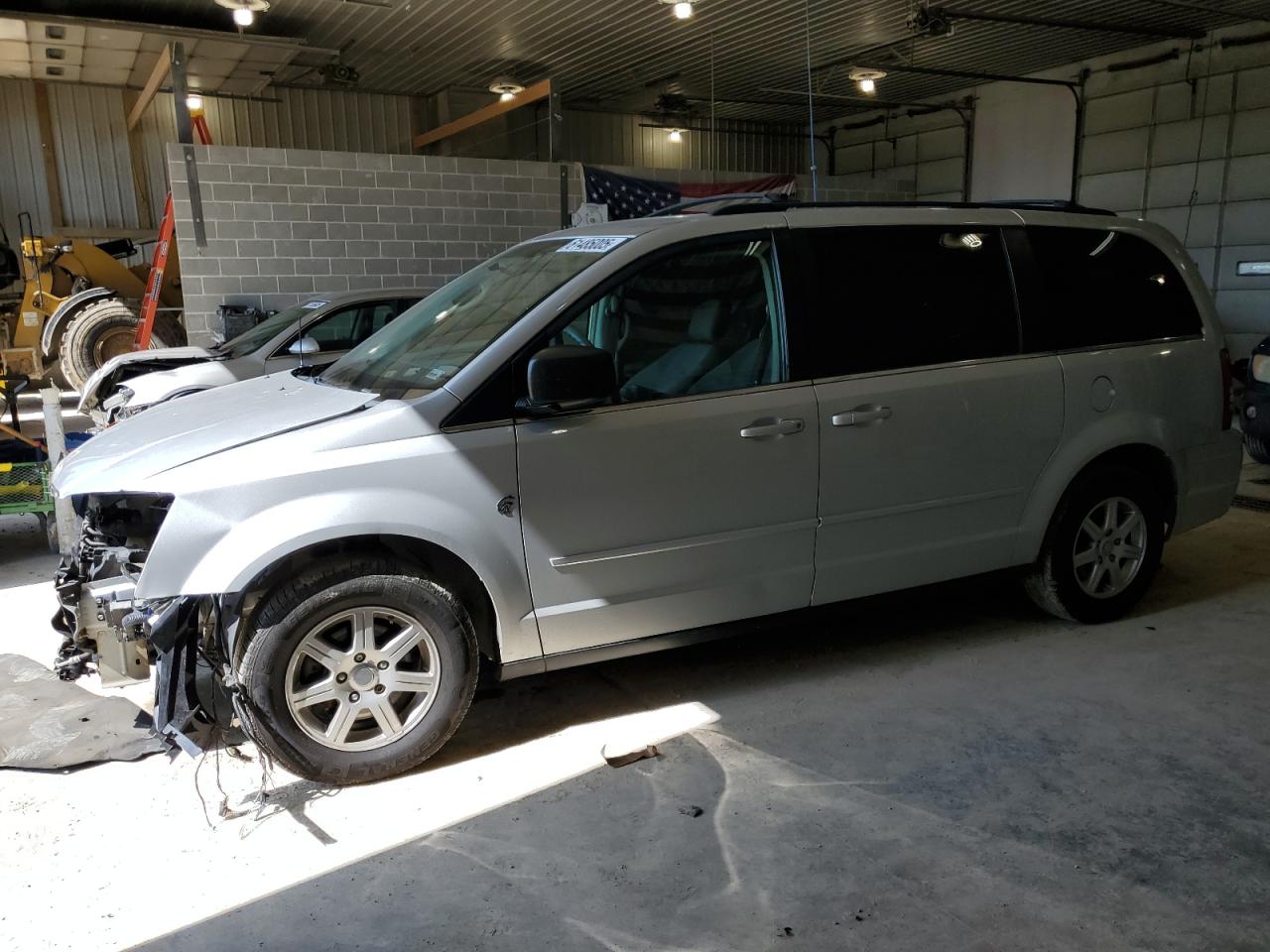 CHRYSLER TOWN & COUNTRY LX