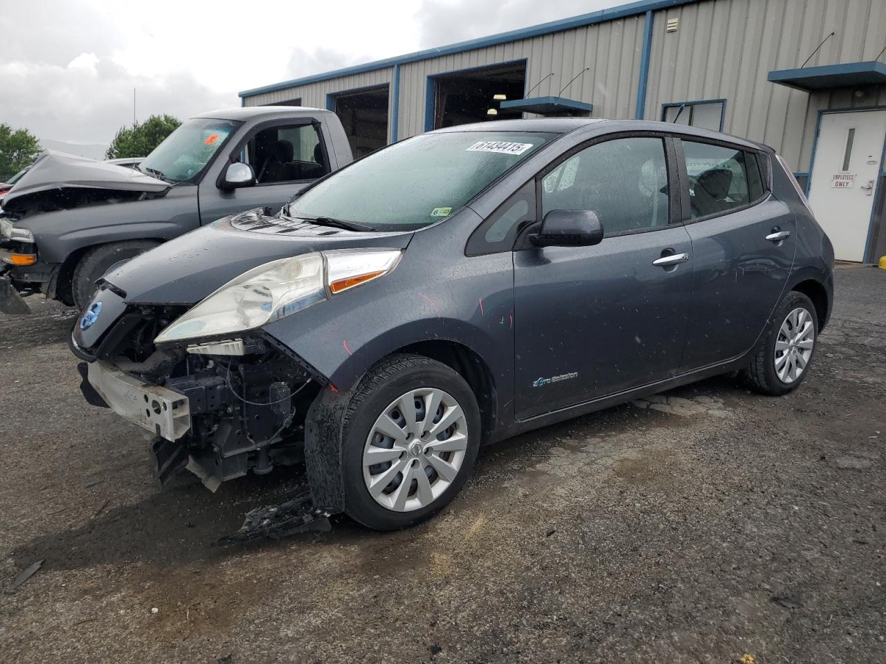 NISSAN LEAF S