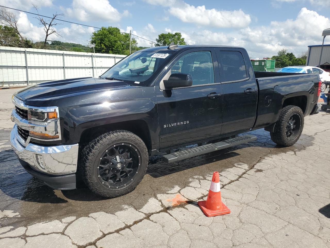 CHEVROLET SILVERADO C1500 LT