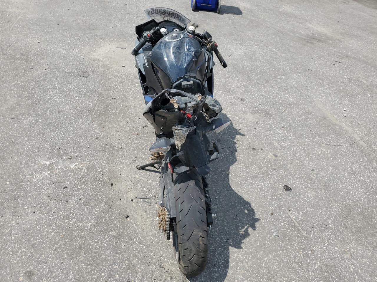 Lot #3273753385 2025 KAWASAKI EX500