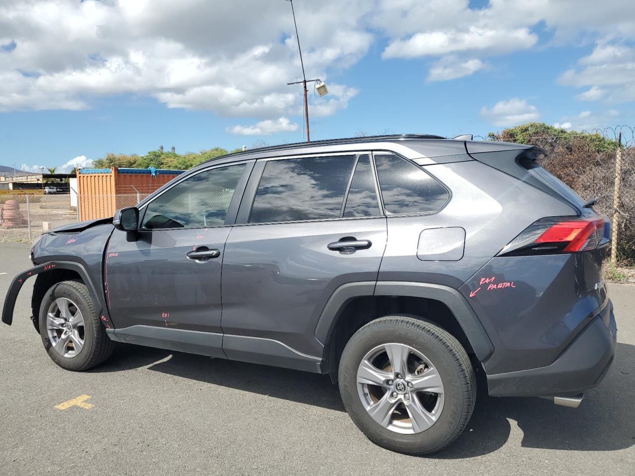 TOYOTA RAV4 XLE