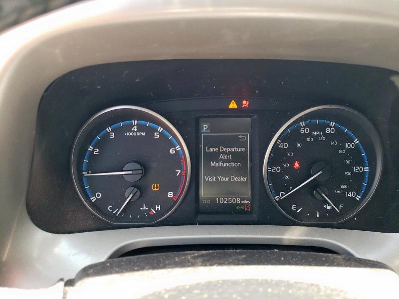 2018 TOYOTA RAV4 ADVEN 2T3WFREV8JW429532