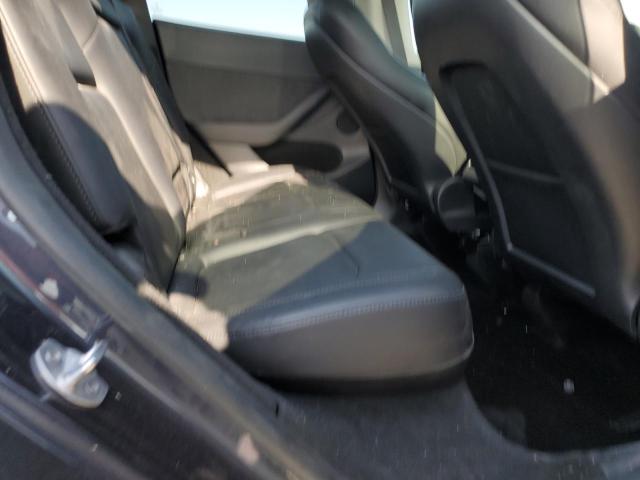 2024 TESLA MODEL Y 7SAYGDEE9RF025247