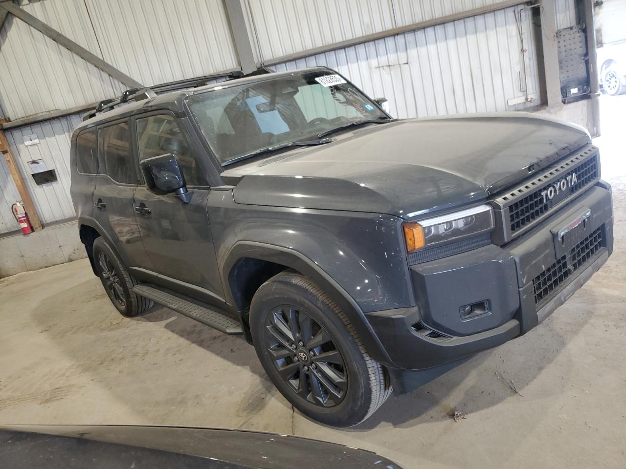 TOYOTA LAND CRUISER BASE