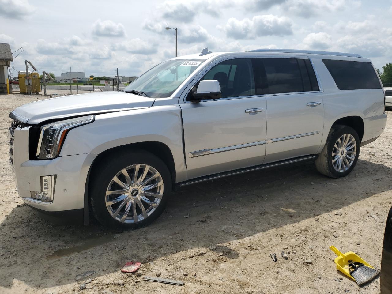 CADILLAC ESCALADE ESV PREMIUM LUXURY