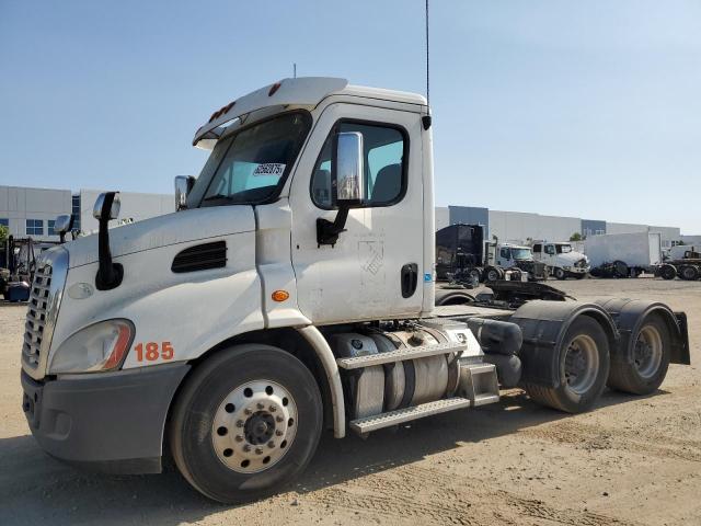 FREIGHTLINER CASCADIA 1 2016 white tractor diesel 3AKJGBDV3GDHB3226 photo #3