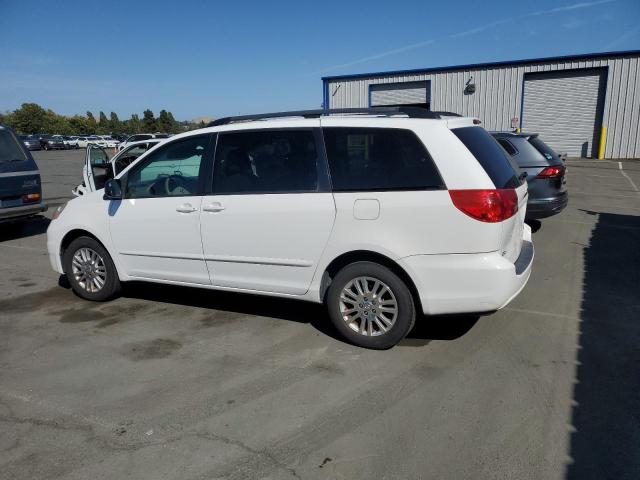 TOYOTA SIENNA LE 2008 white  gas 5TDBK23C28S014253 photo #3