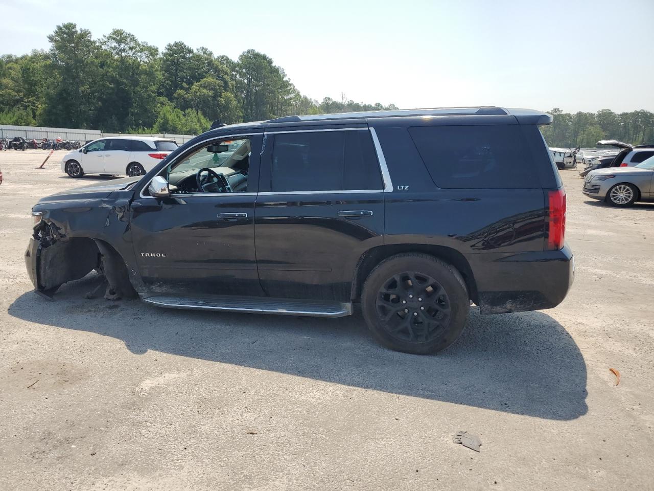 CHEVROLET TAHOE C1500 LTZ