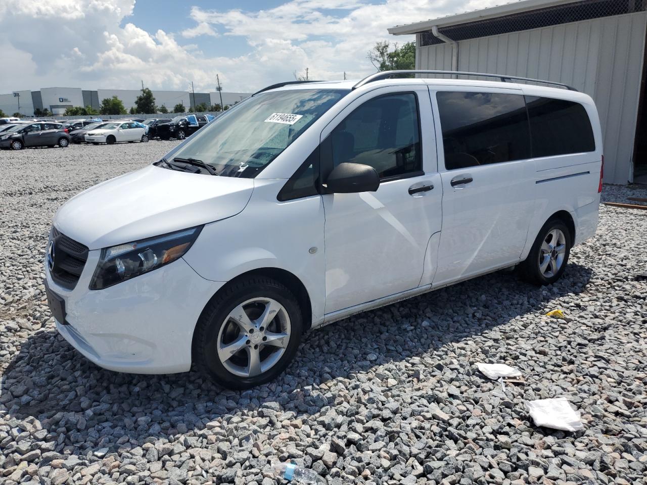 MERCEDES-BENZ METRIS