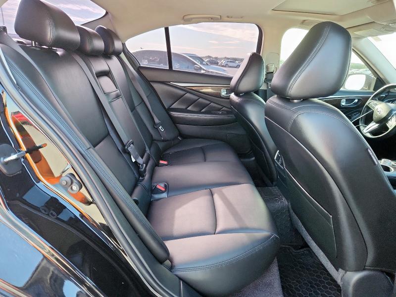 2018 INFINITI Q50 LUXE - JN1EV7AR5JM443433